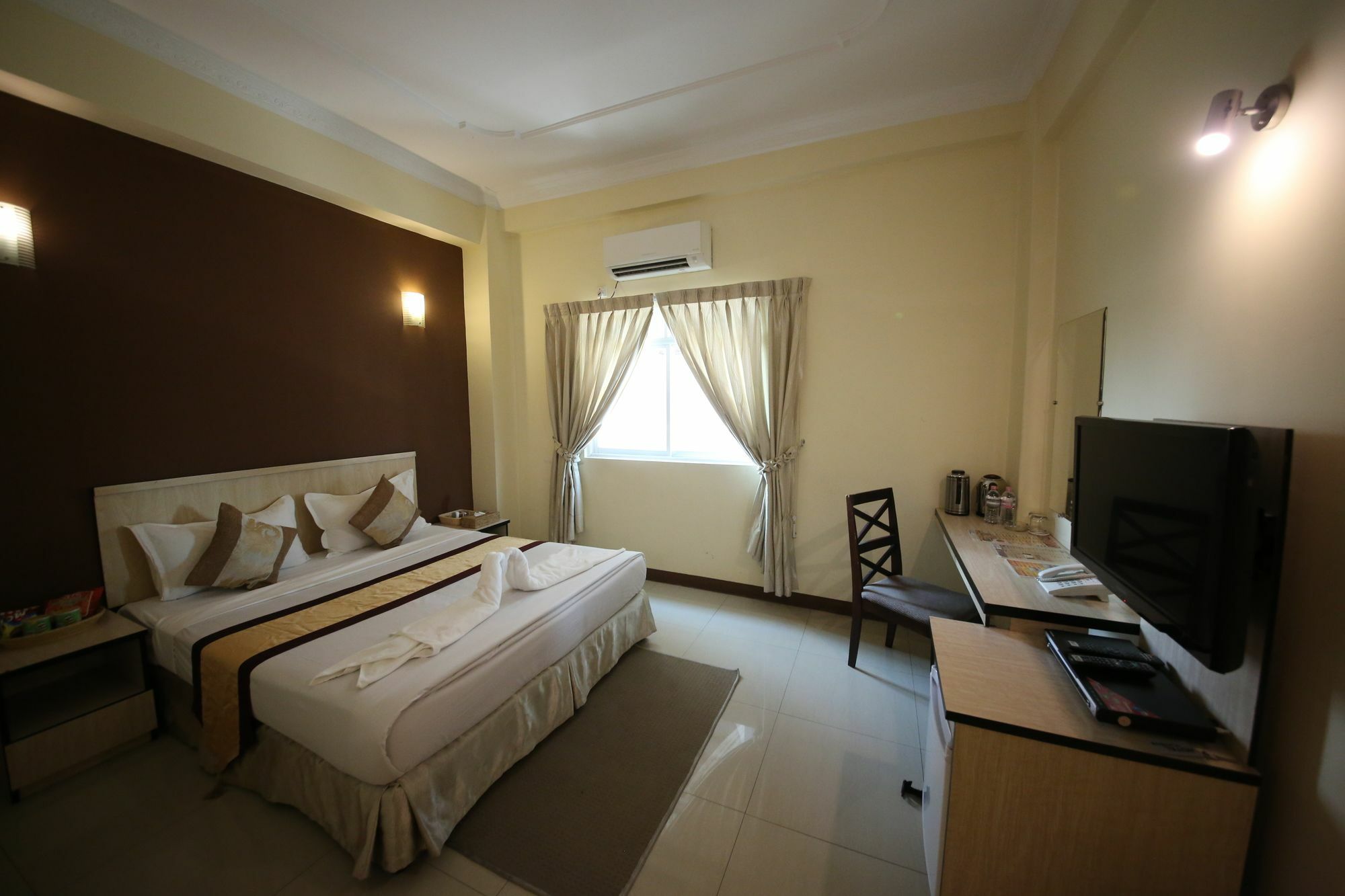 Hotel 72 Rangoon Buitenkant foto